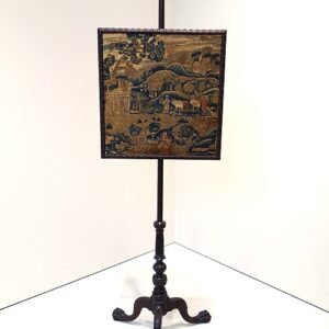 Mahoniehouten haardscherm uit 1770-1775 toegeschreven aan Thomas Affleck en Martin Jugiez.