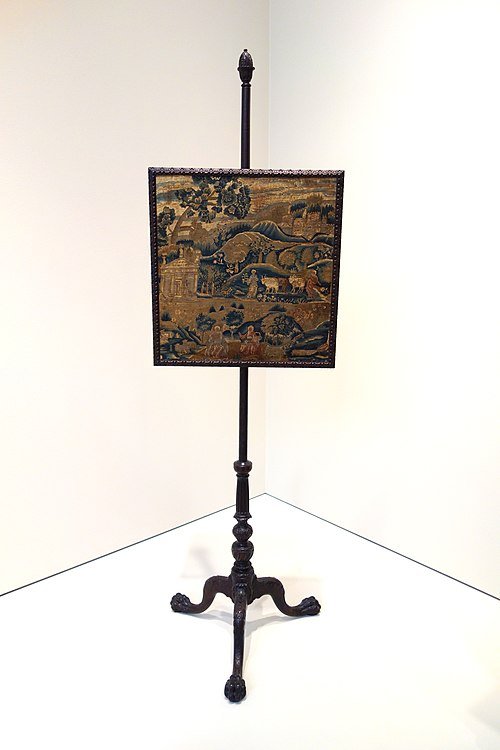 Mahoniehouten haardscherm uit 1770-1775 toegeschreven aan Thomas Affleck en Martin Jugiez.