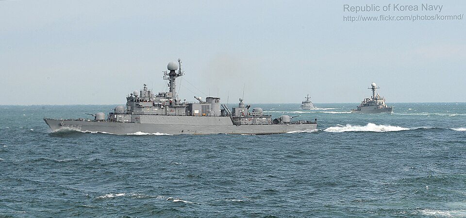 Marineschip tijdens Hoguk Oefening Republiek Koreaanse Marine in 2e Vloot.