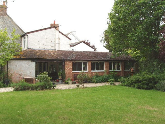 Moderne kunst- en ambachtelijke club in Murcott huis met kunstwerken en ambachtelijke benodigdheden.